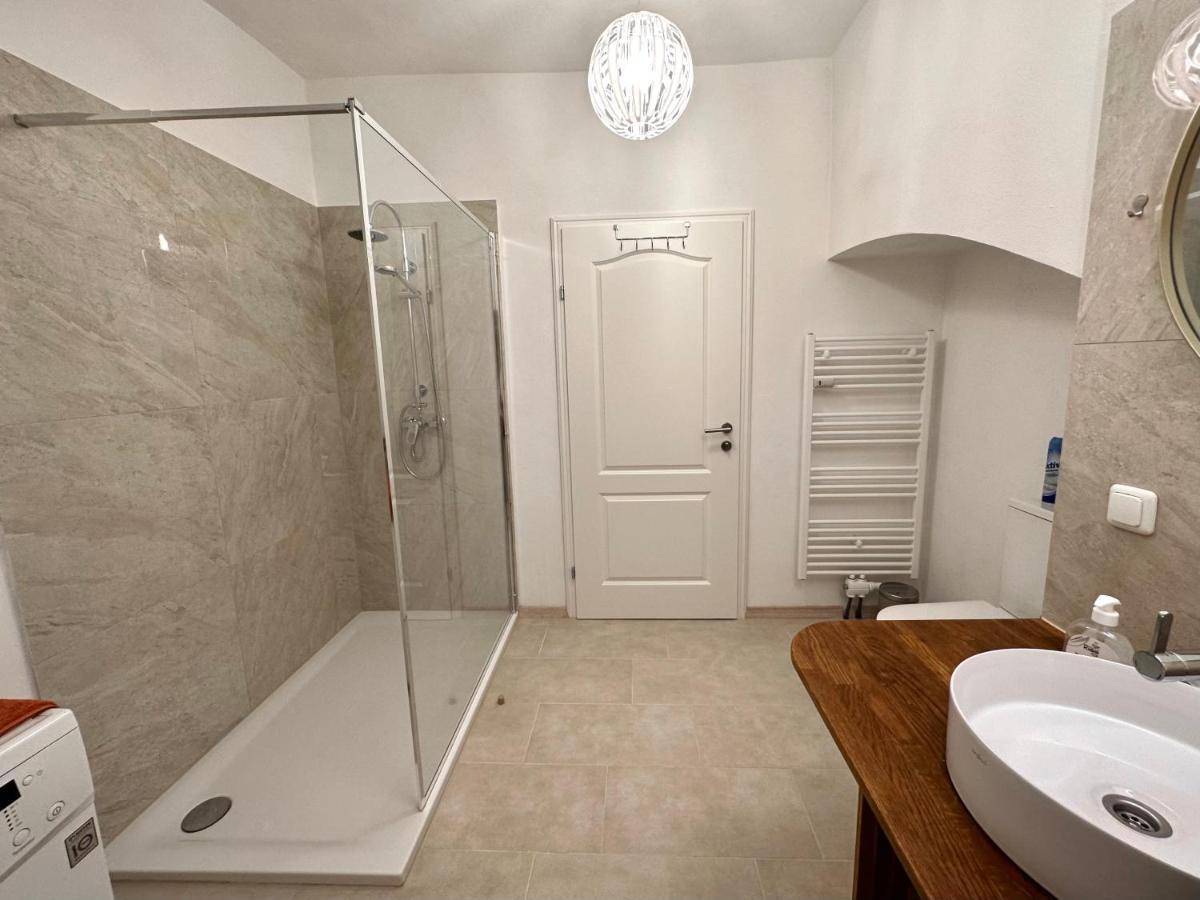 Altes Salzgewoelbe Badgasse Apartment กมุนเดน ภายนอก รูปภาพ